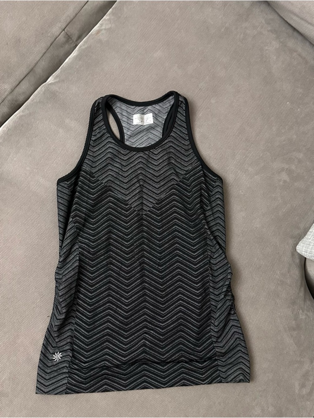ATHLETA Finish Fast Racerback Chevron Striped Tank Top Large